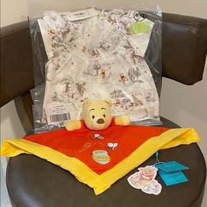 Posh Peanut Limited Edition Winnie the Pooh Lovey & 2 pc Toile Ruffle Set NWT